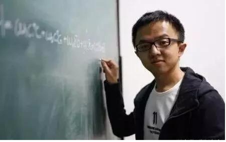 清华大学物理系2014级本科生胡耀文，清华物理系历史上第一位&rdquo;四大力学&rdquo;全满分