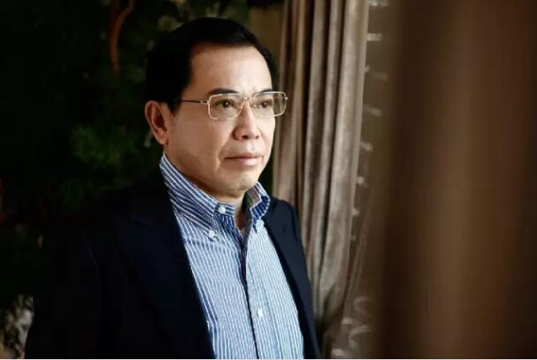 李东生现任妻子魏雪确认,李东生减持股份是给洪燕芬的财产补偿。